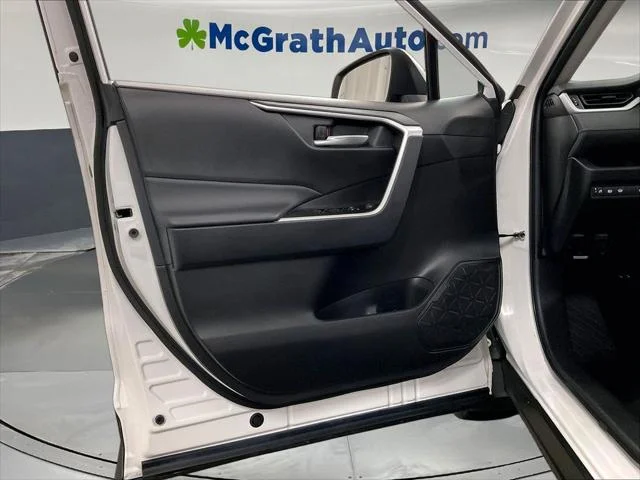 Certified Used 2023 ICE CAP Toyota  image 28