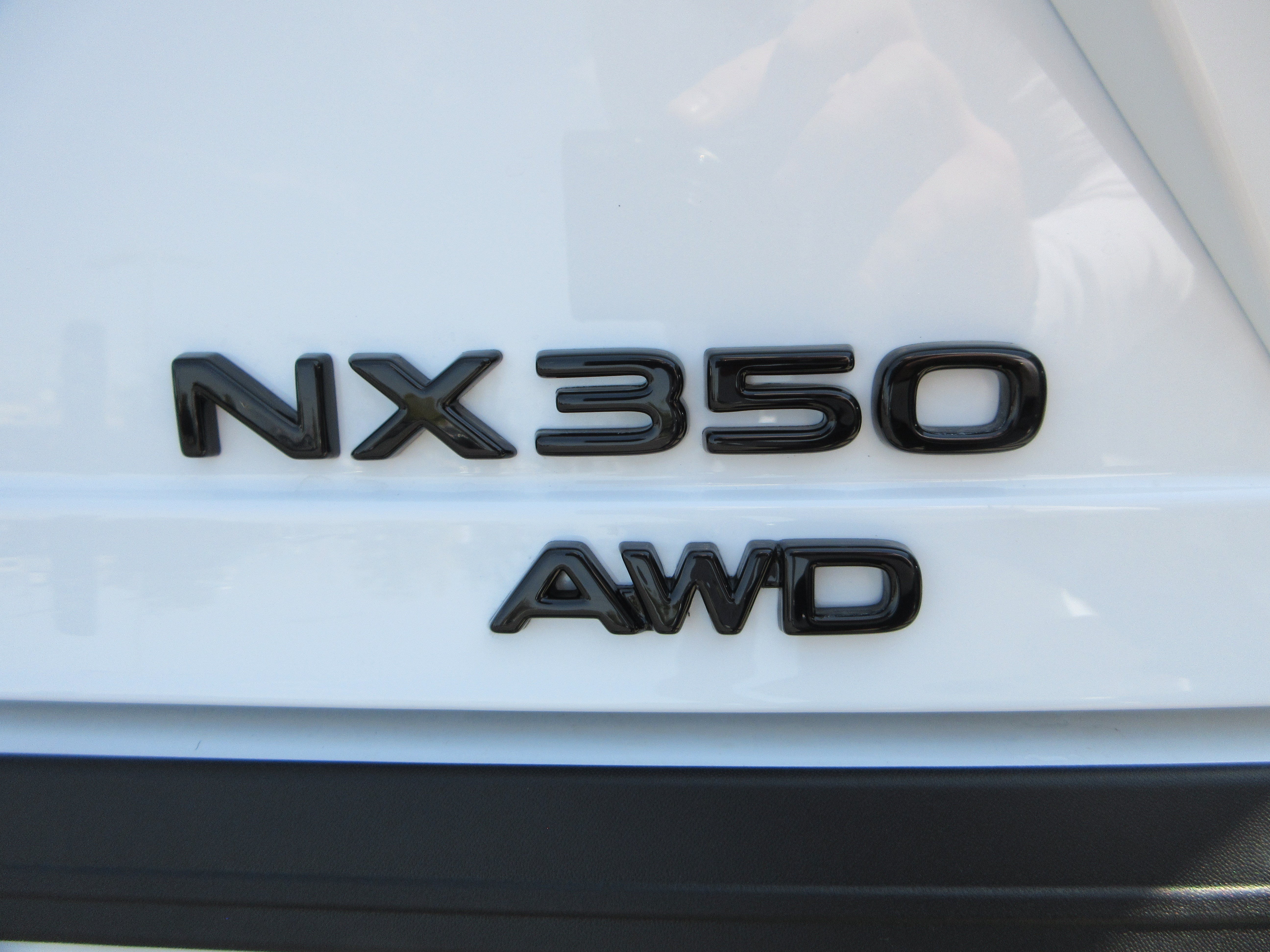 New 2026 Ultra White Lexus PREMIUM image 8