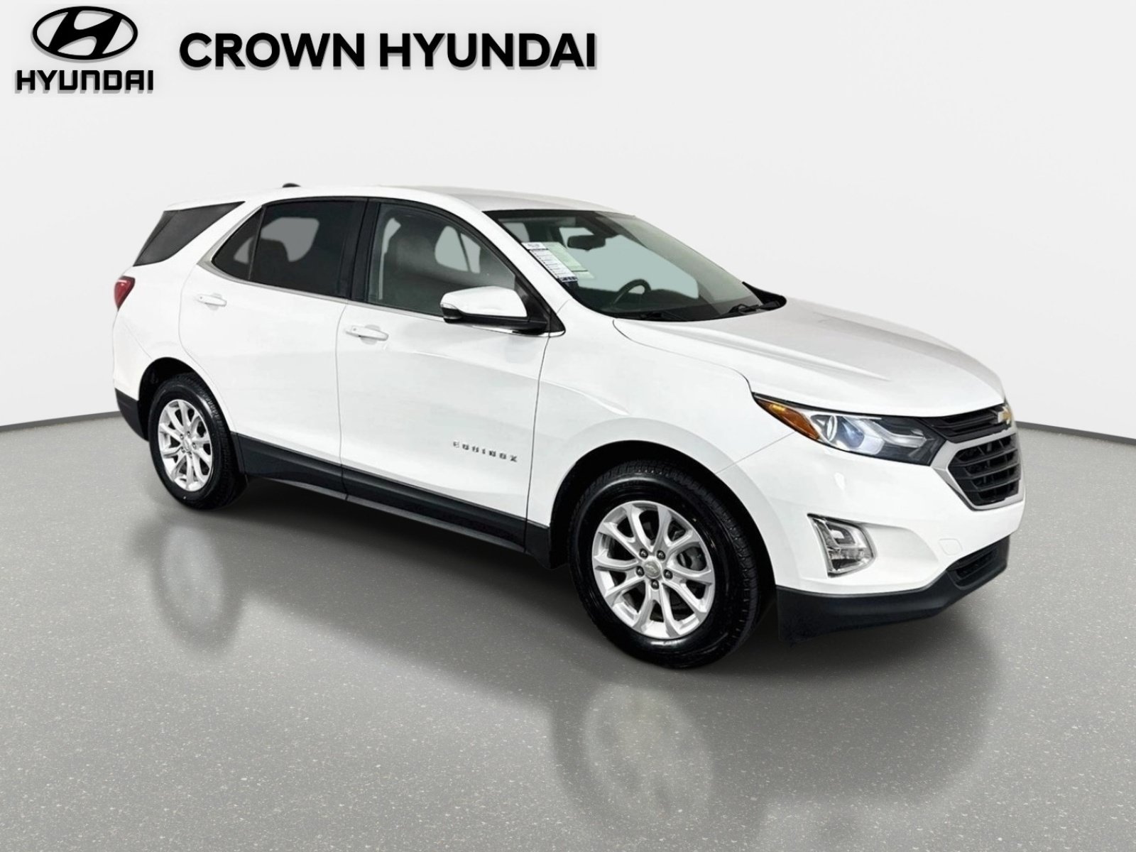 Used 2018 Summit White Chevrolet LT image 3