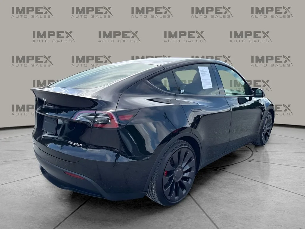 Used 2022 Black Tesla Performance image 3