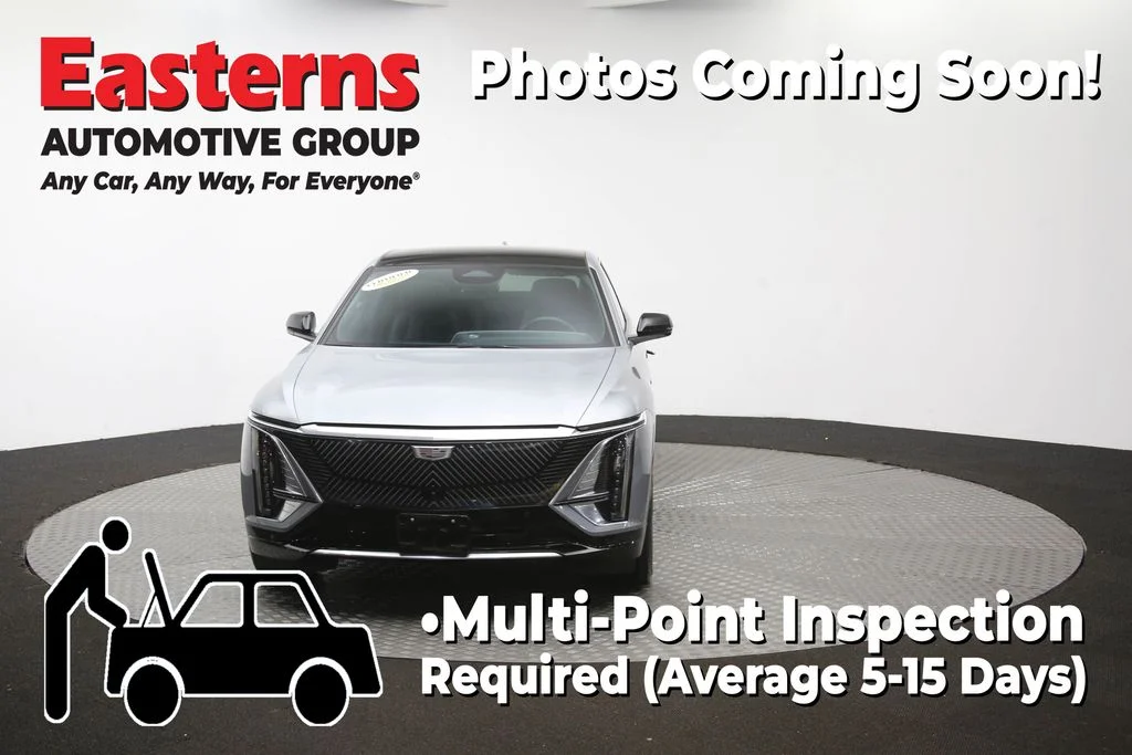 Used 2024 Silver Cadillac Luxury image 54