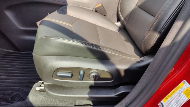 Used 2023 Red Chevrolet Premier image 12