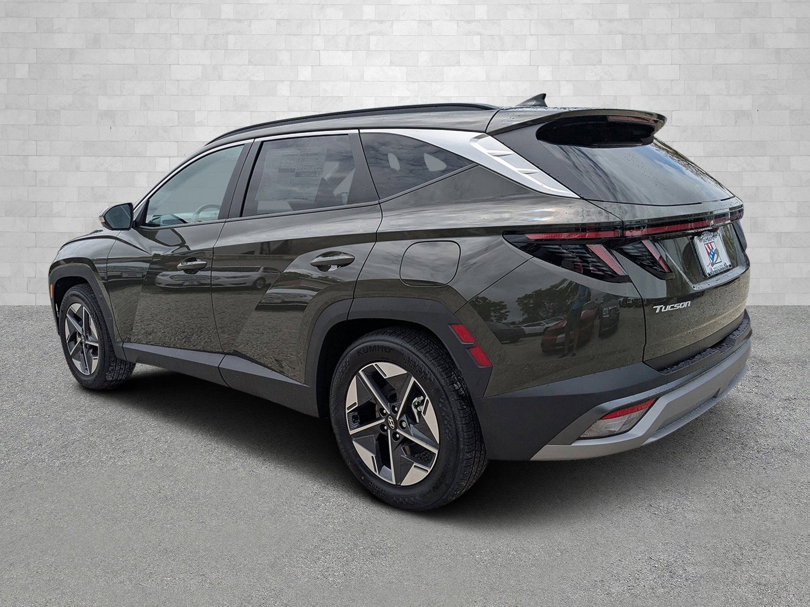New 2025 Rockwood Green Hyundai SEL Convenience FWD image 4