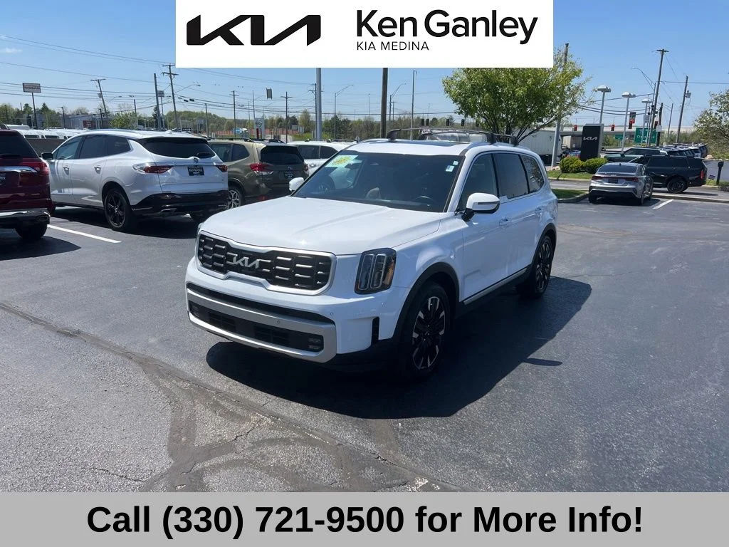 Certified Used 2024 White Kia SX image 3