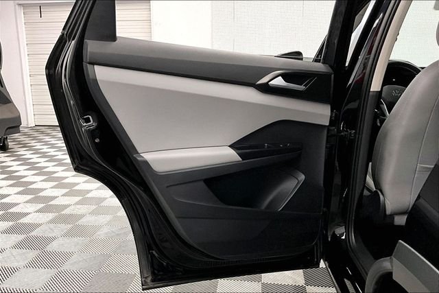 2023 Volkswagen Taos SE - Photo 23