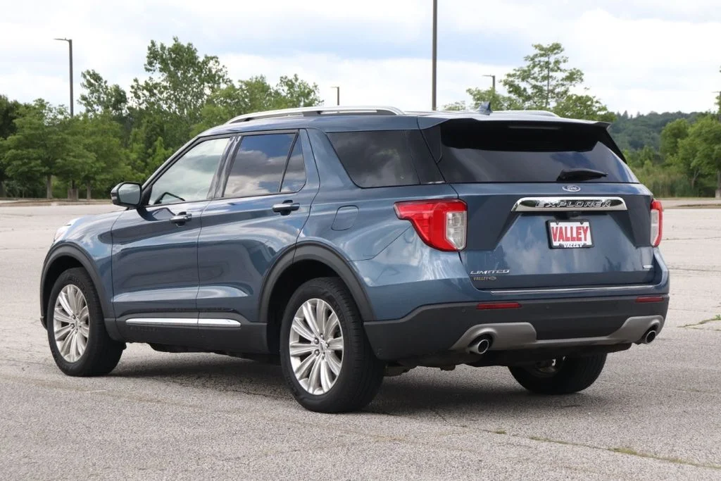 Used 2020 Blue Ford Limited image 7