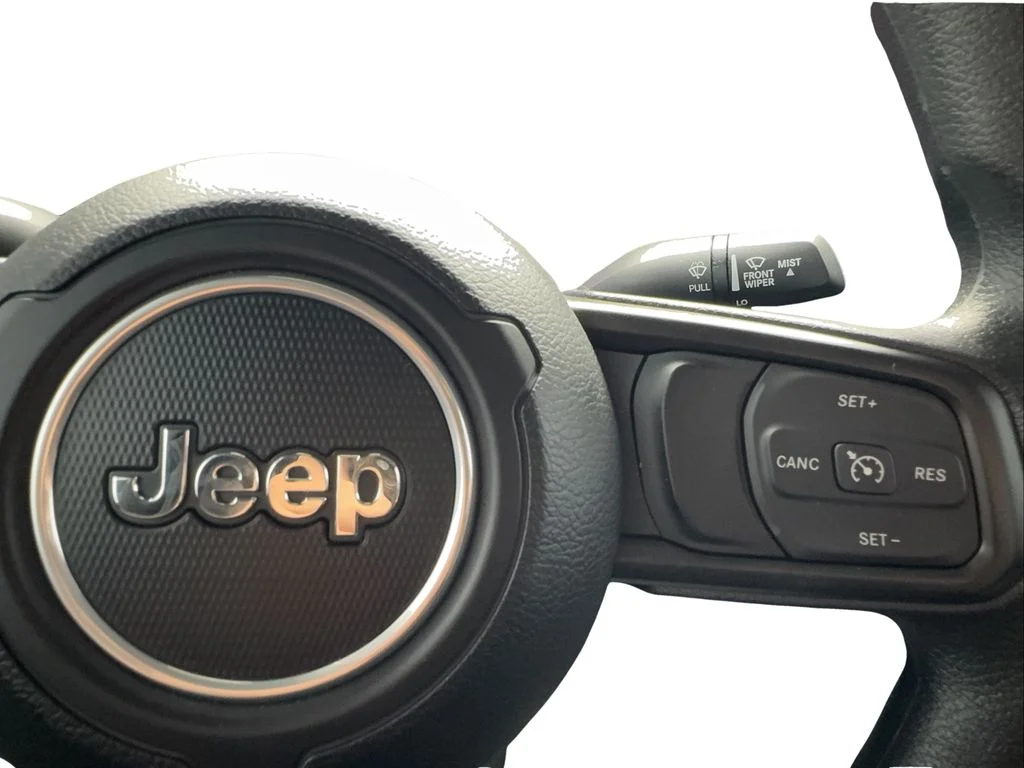 Used 2025 White Jeep Sport image 39