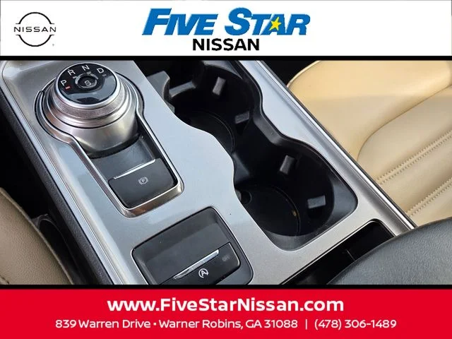 Used 2023 Silver Ford SEL image 23