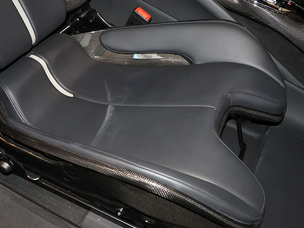 Certified Used 2025 Viola Hong Kong Ferrari  image 29