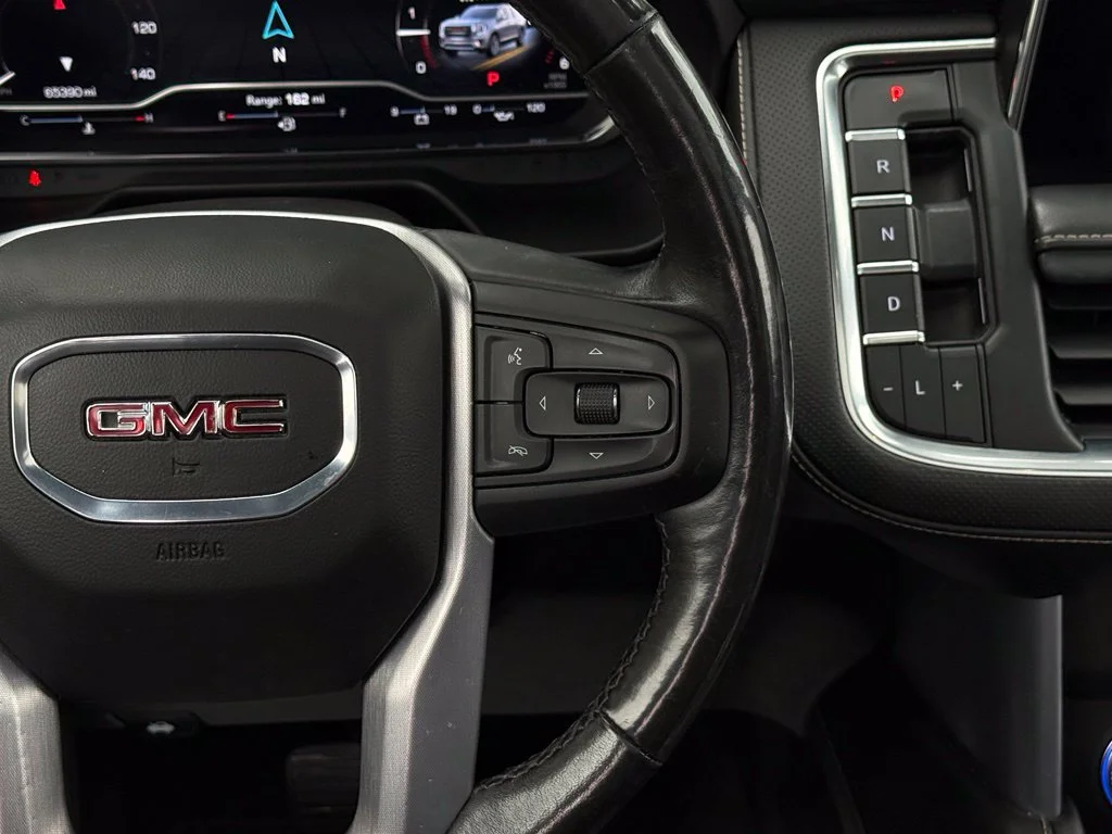 Used 2022 White GMC SLT image 24