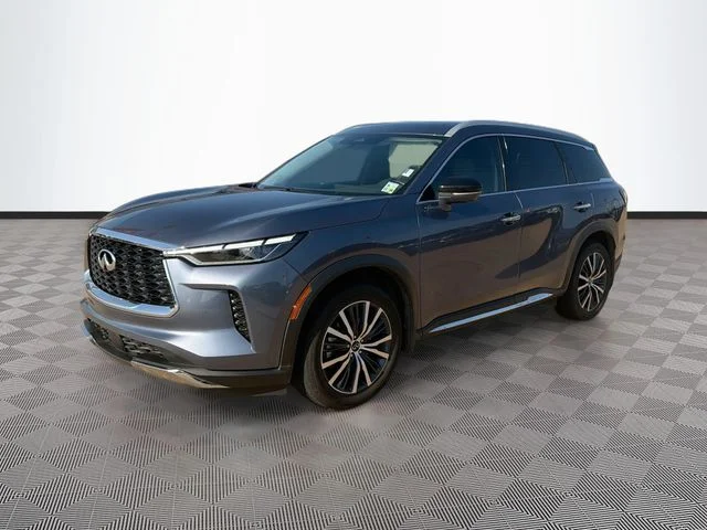 Used 2022 Blue INFINITI Sensory image 3