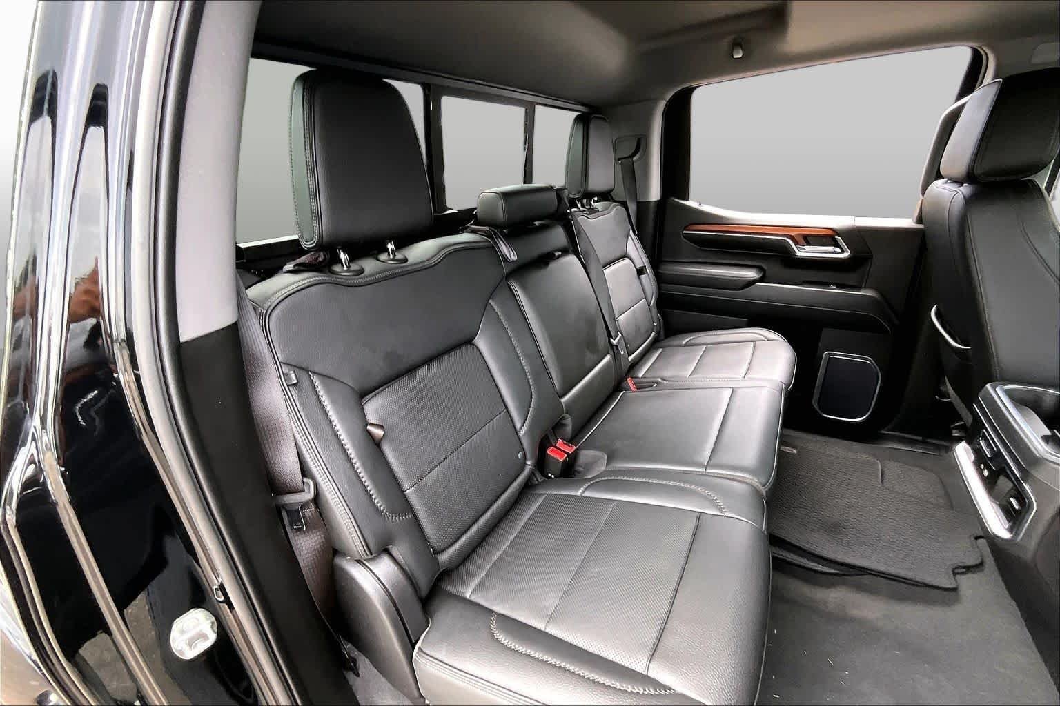 Used 2023 ONYX BLACK GMC Denali image 19