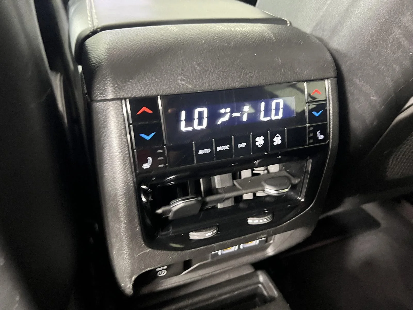 Used 2021 Bright White Clearcoat Jeep Overland image 29