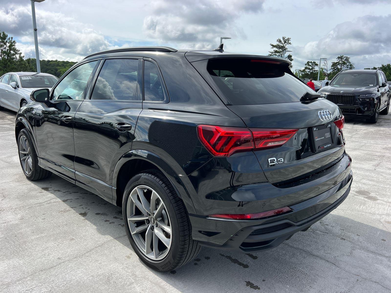 Used 2025 Mythos Black Metallic Audi S line Premium image 7