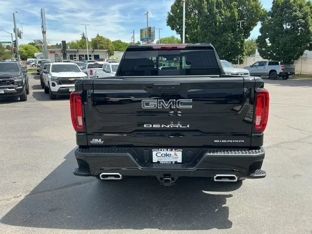 Used 2026 Onyx Black GMC Denali Ultimate image 5