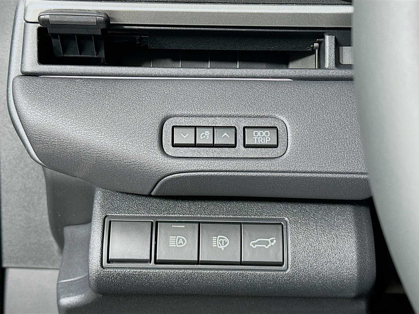 New 2026 ASTRO BLACK MICA Subaru Premium image 10