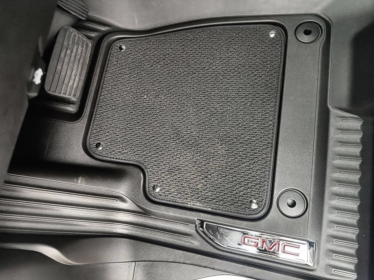 New 2026 Onyx Black GMC AT4X image 30