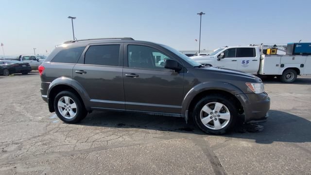 Used 2016 Gray Dodge SE image 9