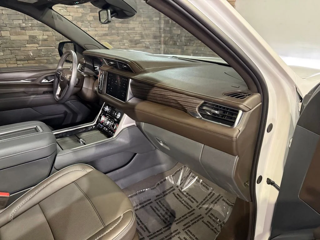 Used 2024 White Frost GMC Denali image 30