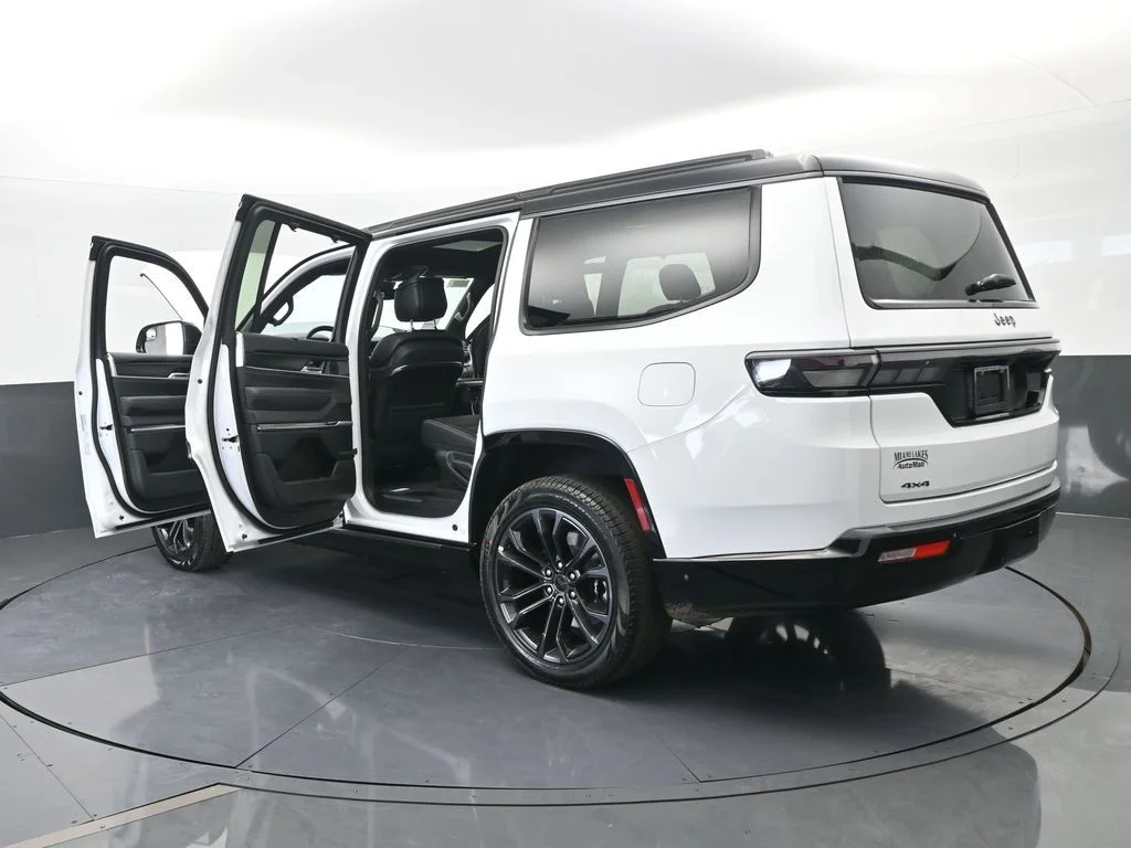 New 2026 Bright White Clearcoat Jeep Summit Obsidian image 75