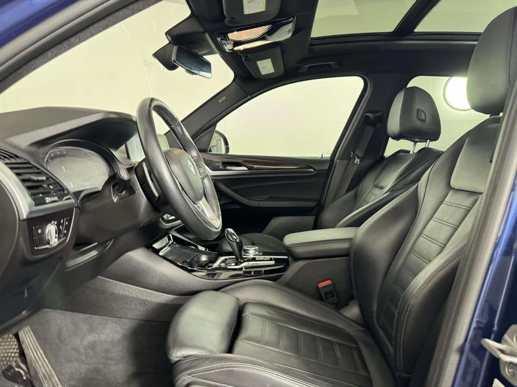 Used 2021 Blue BMW xDrive30i image 4