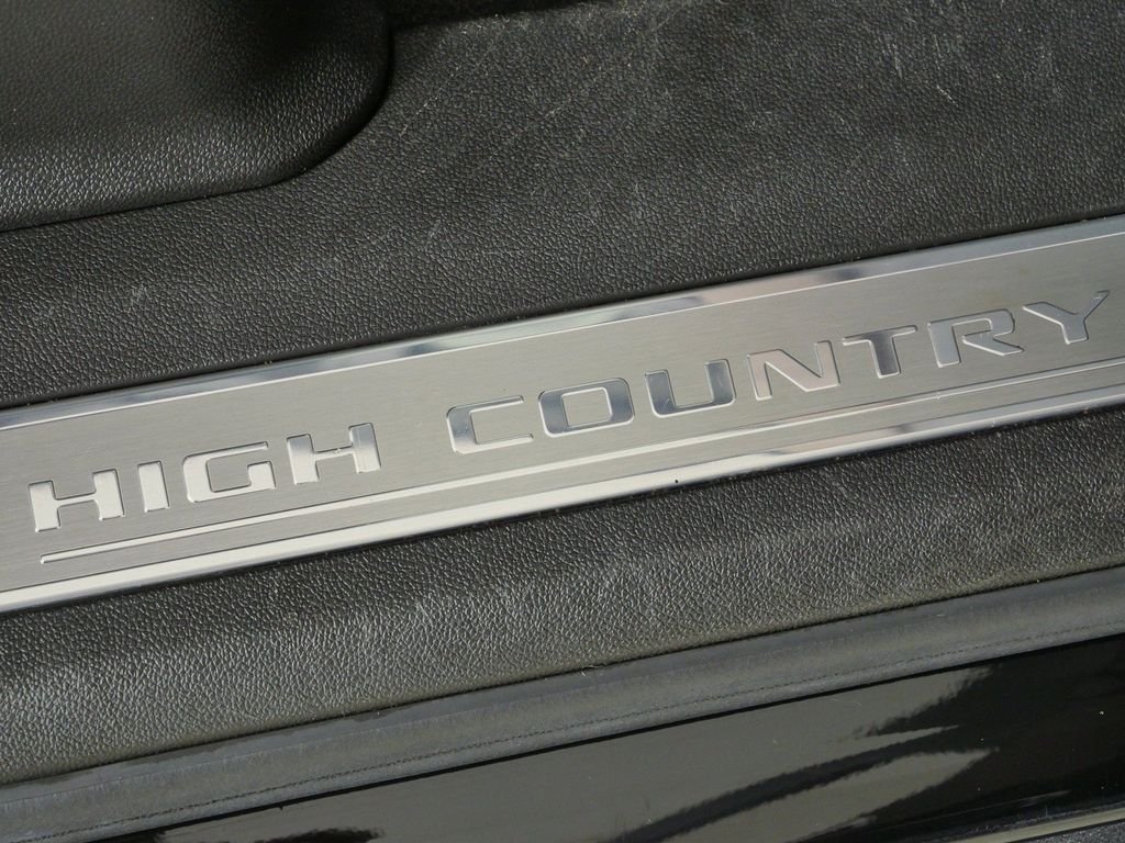 Used 2022 Black Chevrolet High Country image 22