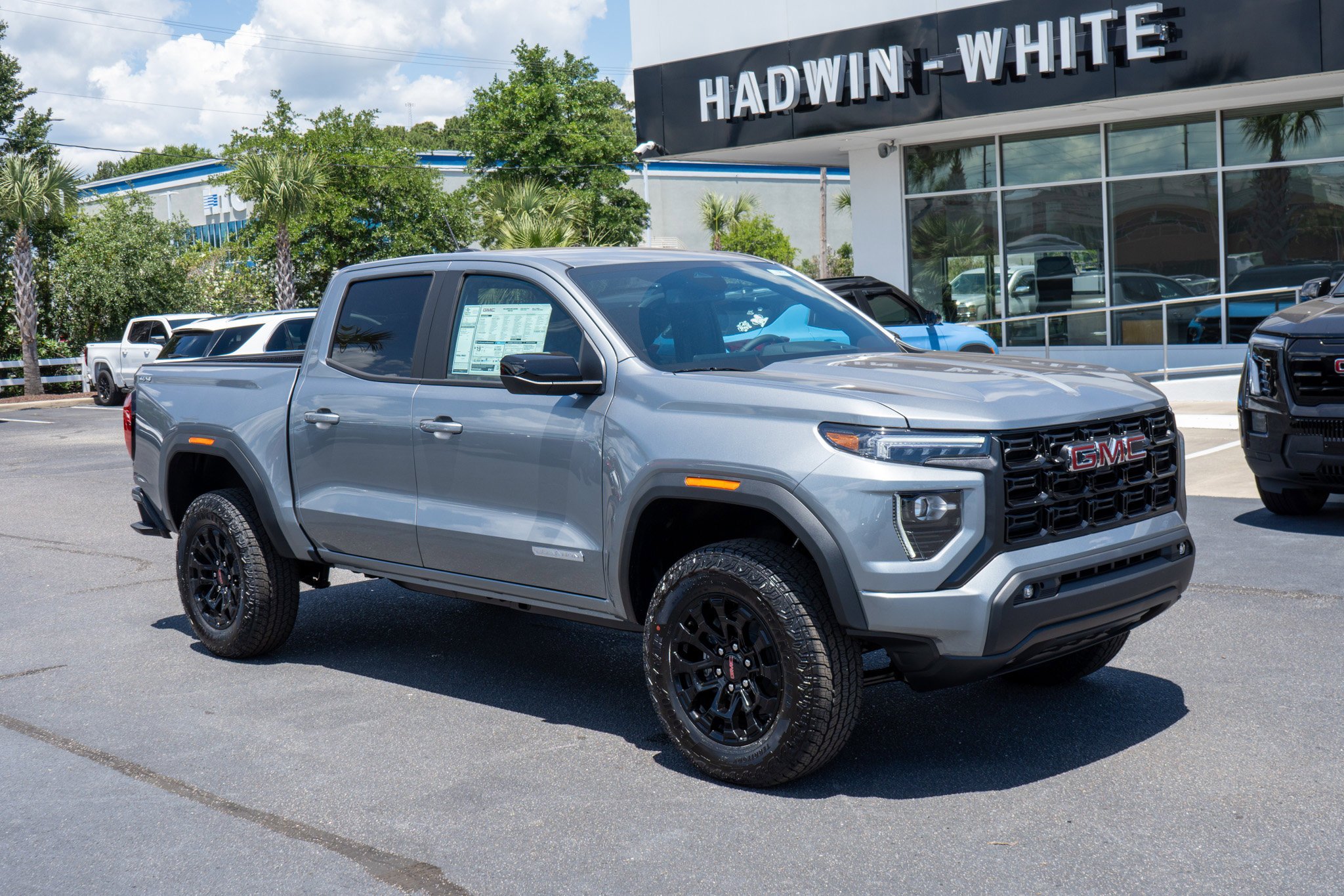 2026 GMC Canyon 4WD Elevation Crew Cab Short Box's photo