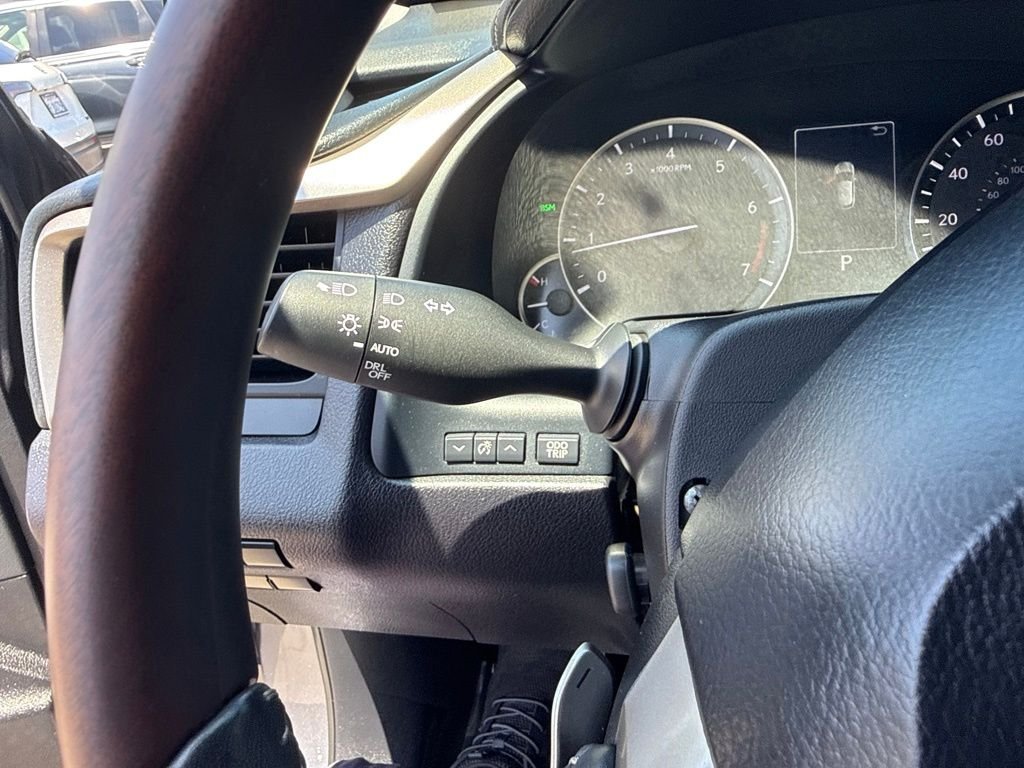 Used 2022 Gray Lexus 350 image 25