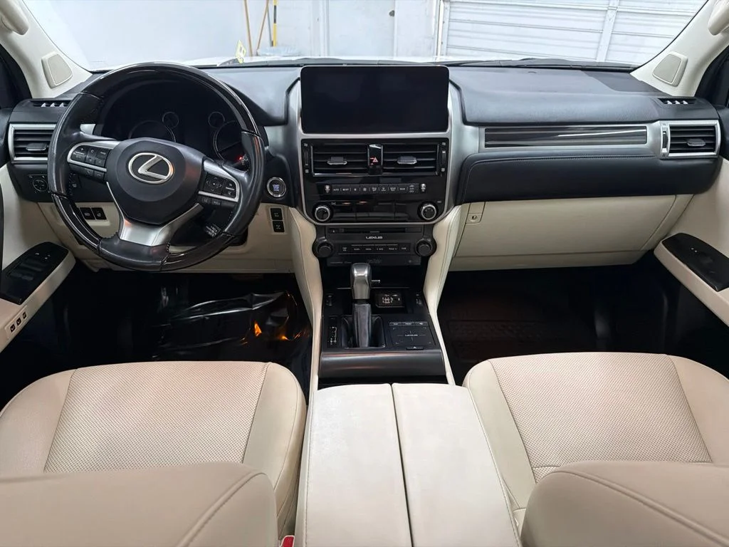 Used 2023 White Lexus 460 image 22