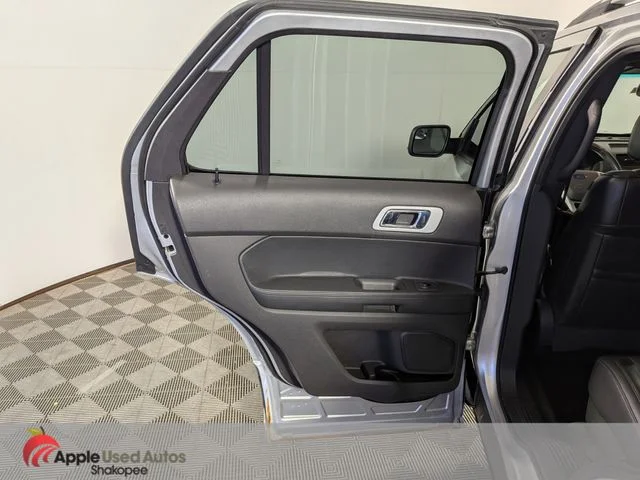 Used 2011 Silver Ford XLT image 34