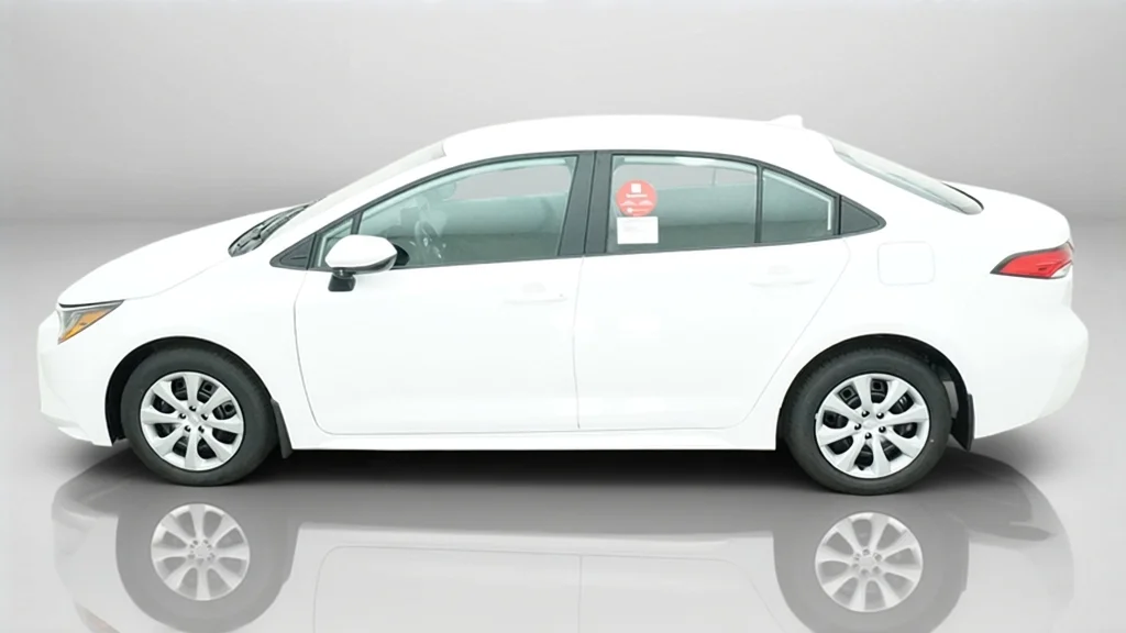 New 2027 Ice Cap Toyota LE image 2