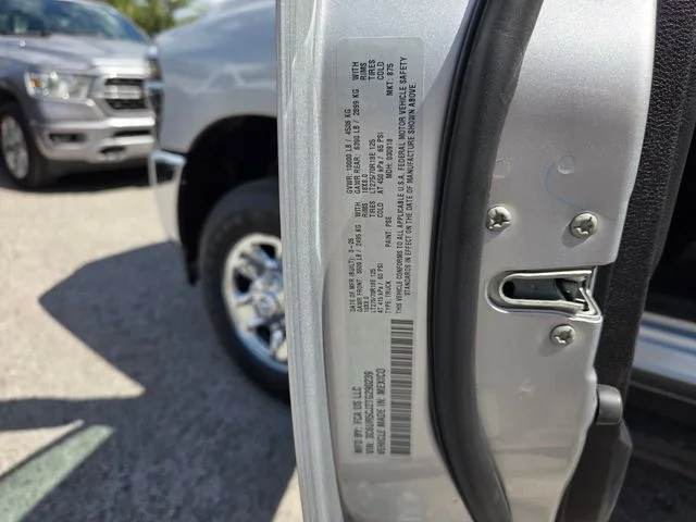 New 2026 Silver-Zynith Exterior Paint RAM Tradesman image 20