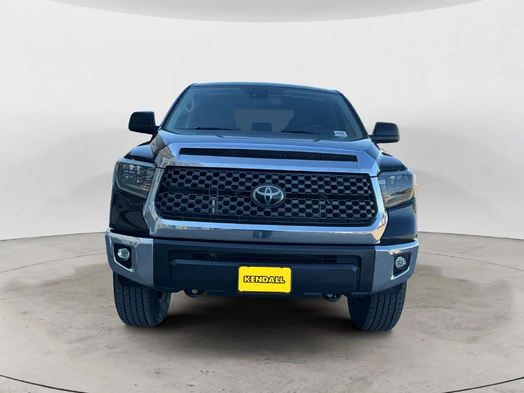 Used 2020 Black Toyota SR5 image 3
