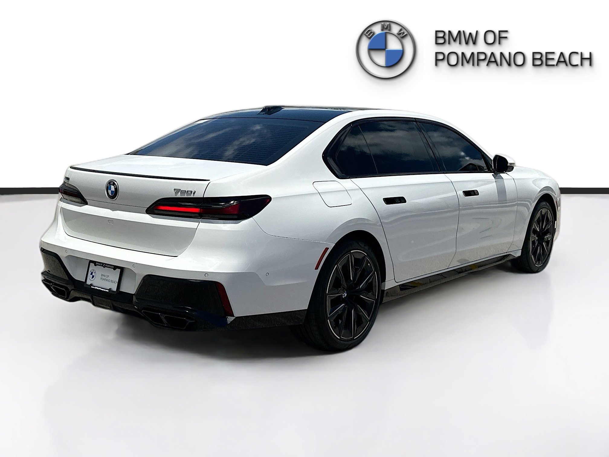Certified Used 2023 Alpine White BMW 760i xDrive image 7