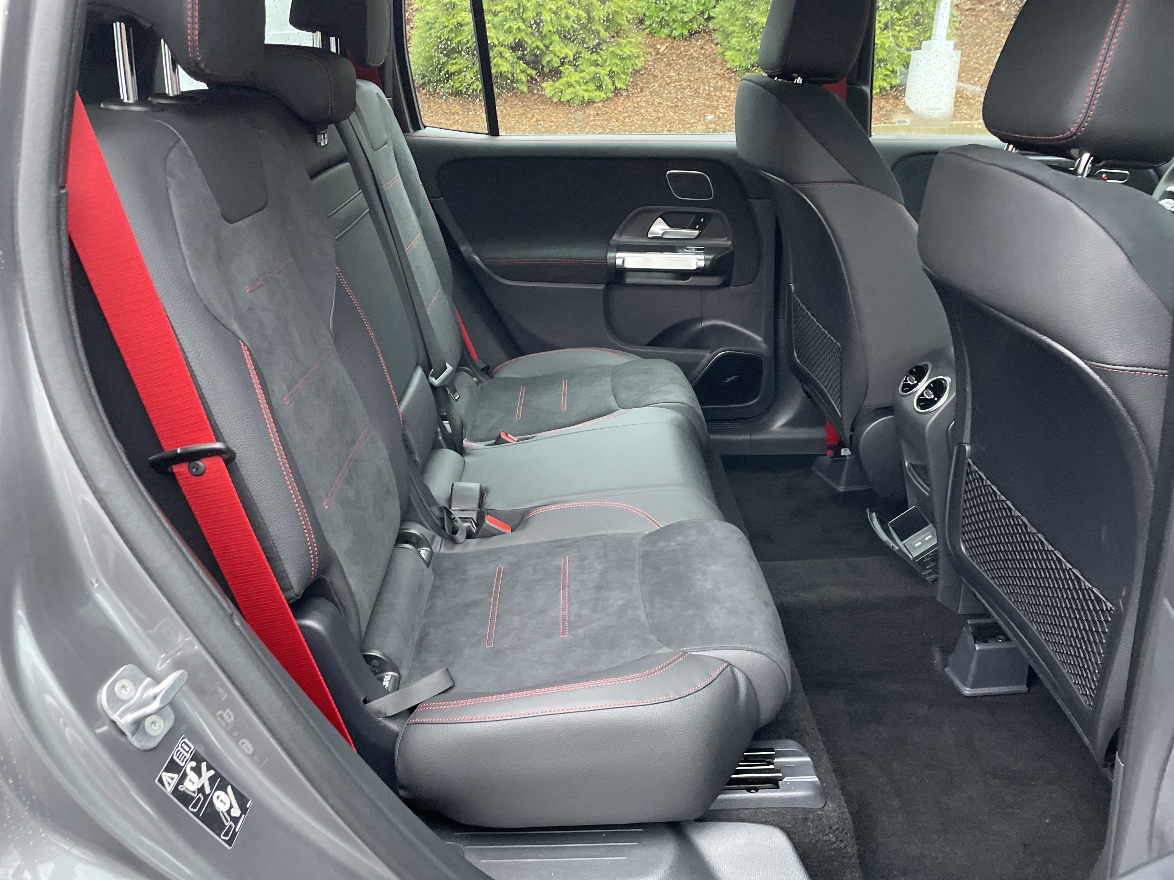 New 2026 Mountain Grey Metallic Mercedes-Benz AMG® GLB 35 4MATIC® SUV image 40
