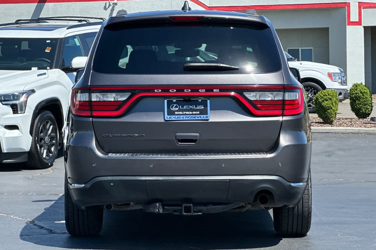 Used 2017 Granite Metallic Clearcoat Dodge SXT image 8
