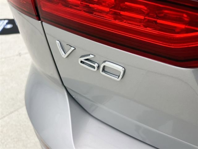 2025 Volvo V60 Cross Country Plus - Photo 39