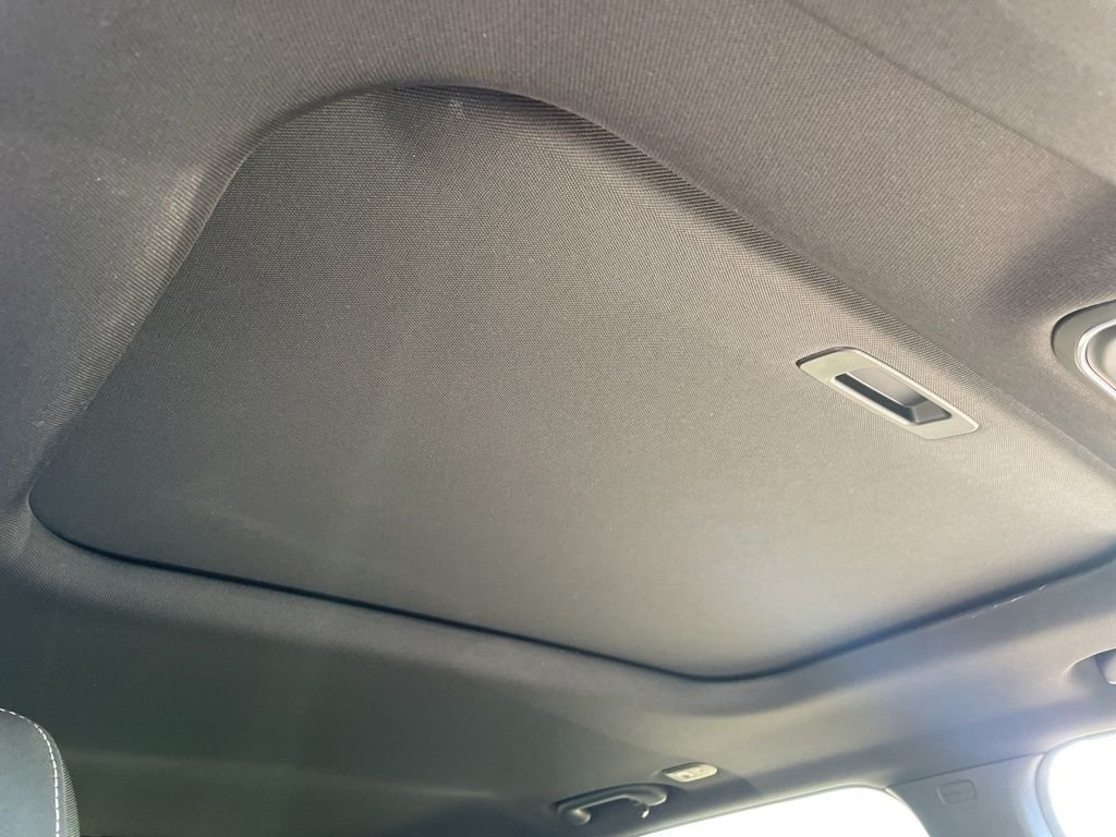 New 2026 Baltic Gray Metallic Clear-Coat Exterior Paint Jeep Laredo X image 43