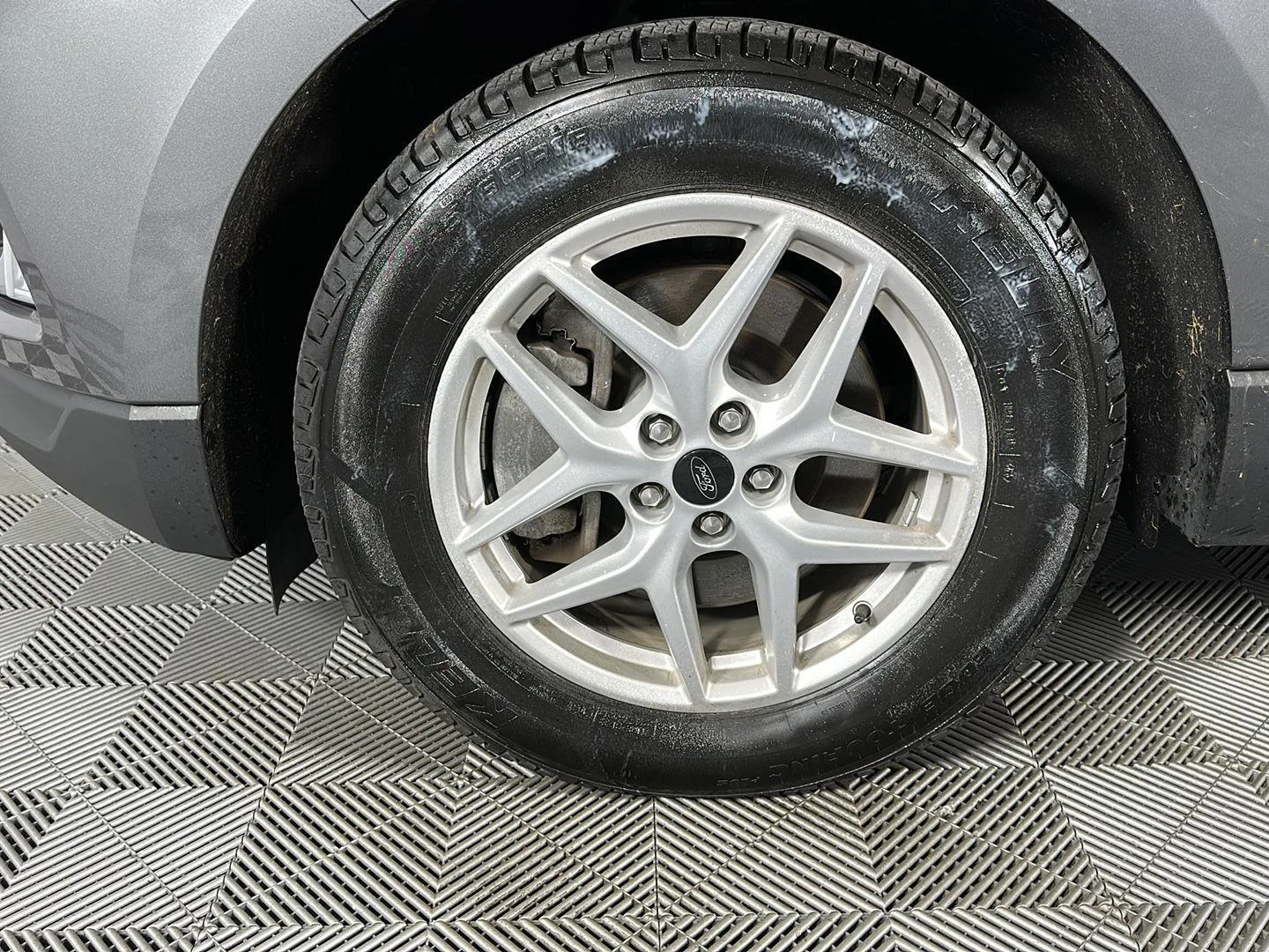 Used 2024 Carbonized Gray Ford SEL image 16
