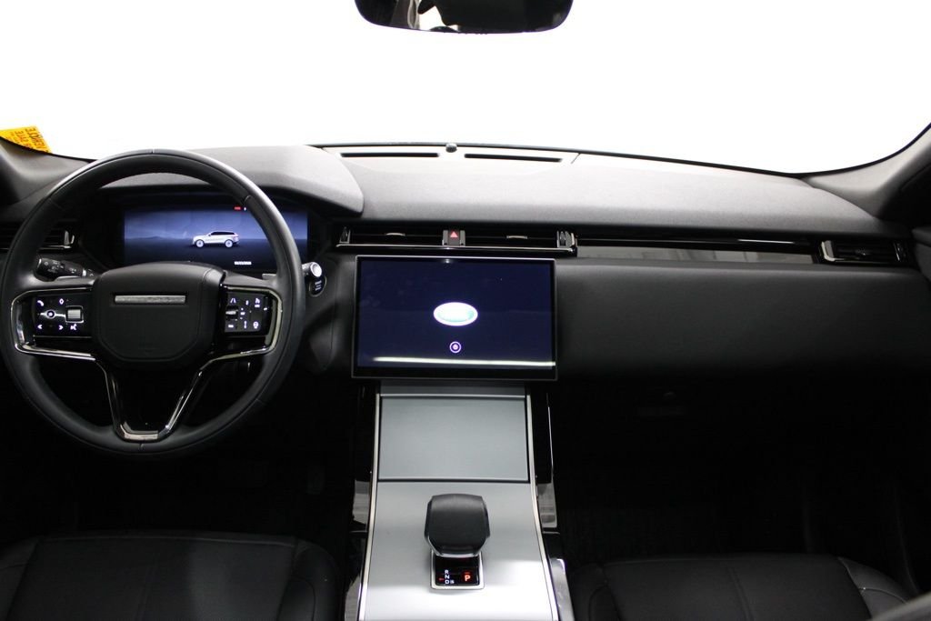 Used 2025 White Land Rover S image 32