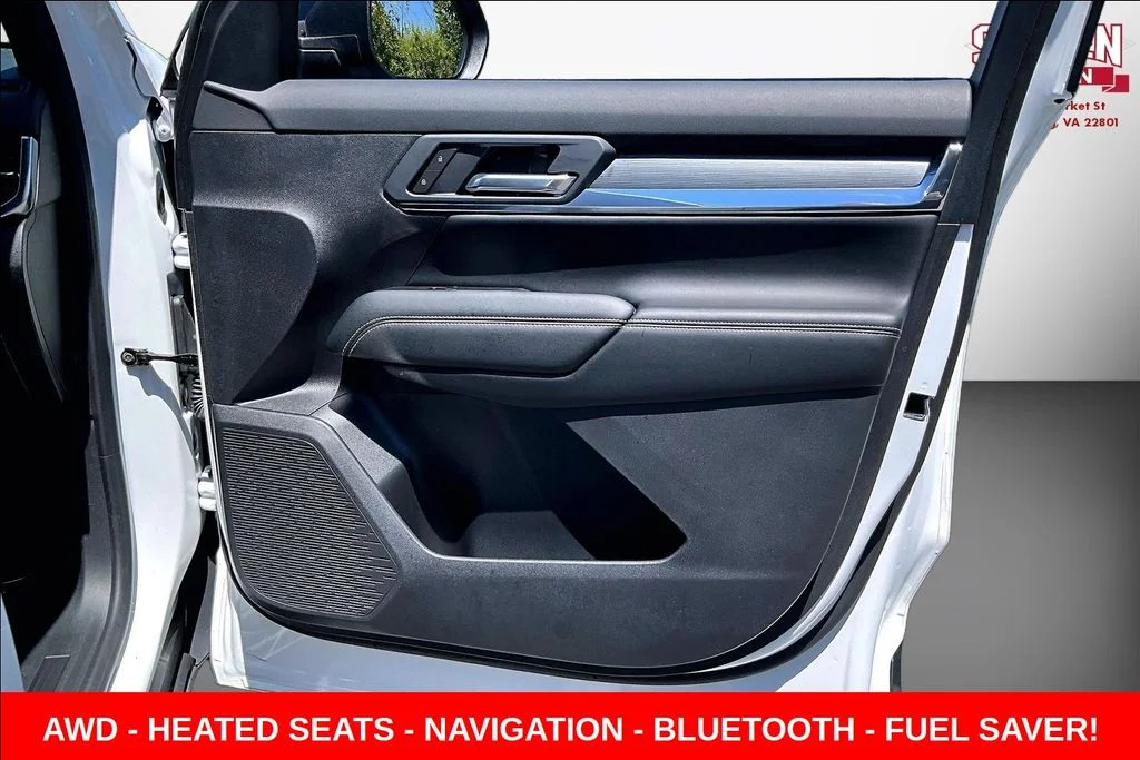 Used 2026 White GMC Elevation image 26