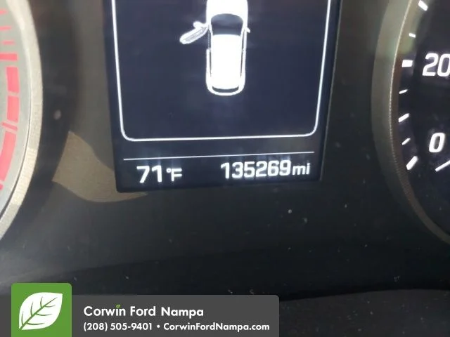 Used 2016 Beige Hyundai Eco image 11