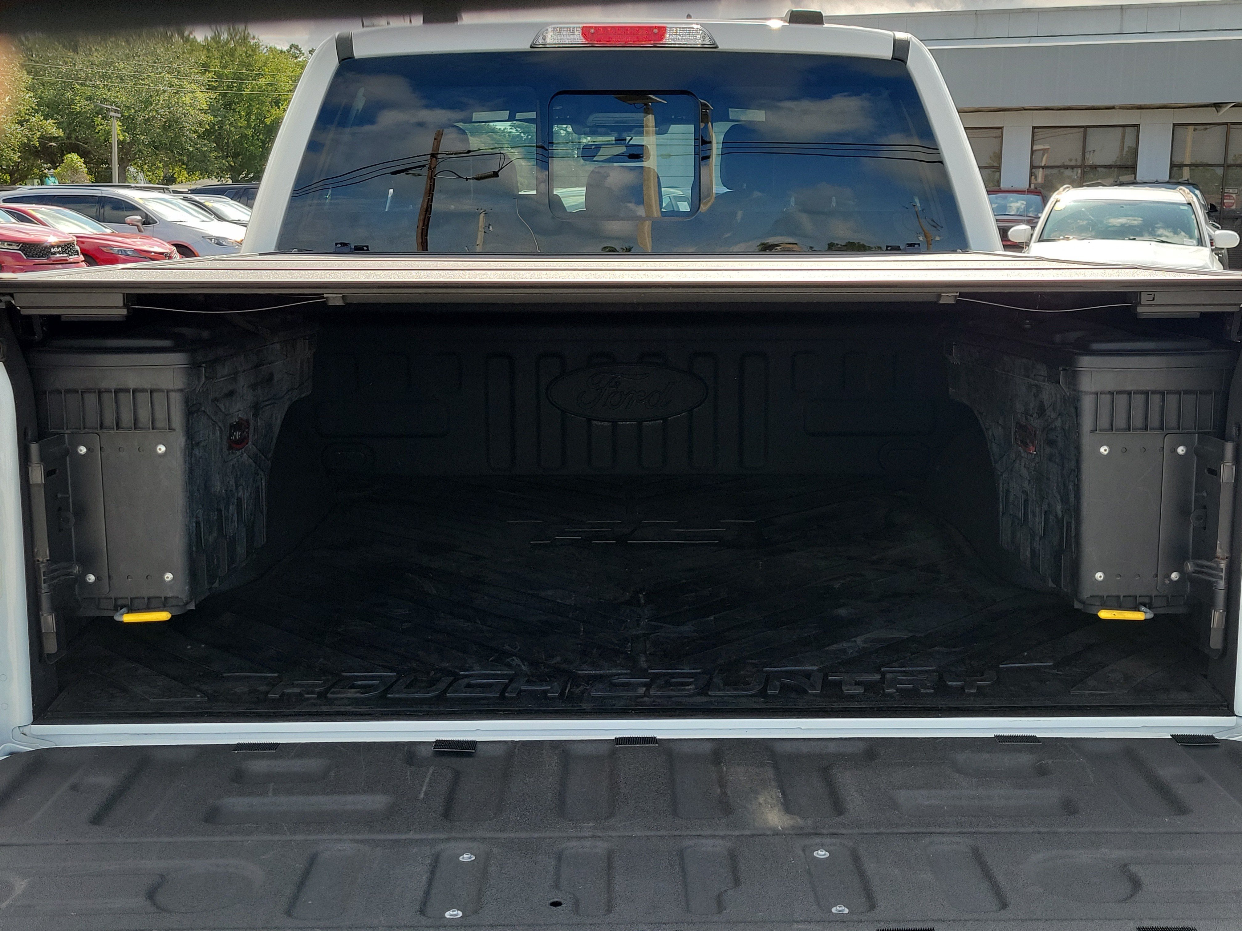 Used 2023 White Metallic Ford LARIAT image 12