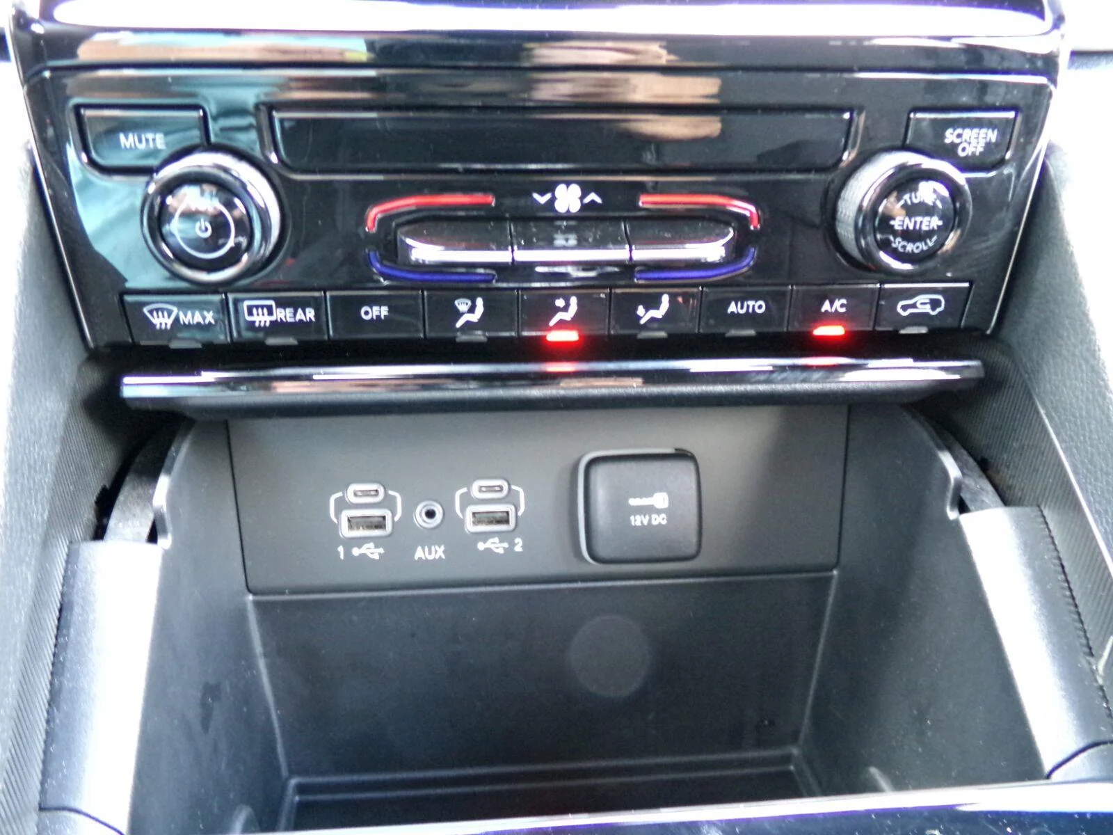 Used 2025 Bright White Clearcoat Jeep Laredo image 11