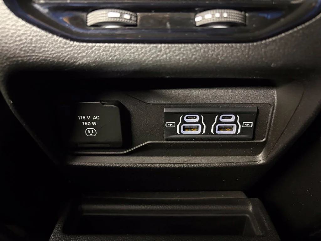 Used 2022 Black Jeep Limited image 33