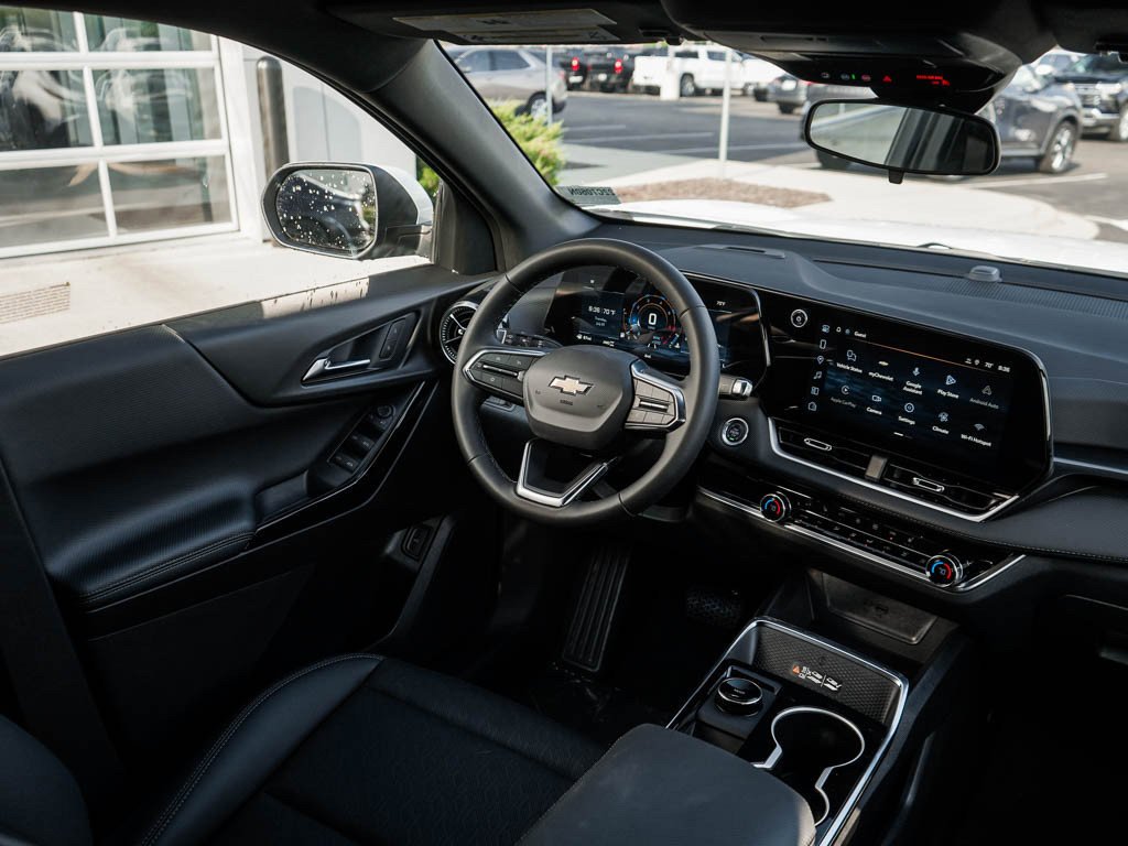 2027 Chevrolet Equinox LT - Photo 13