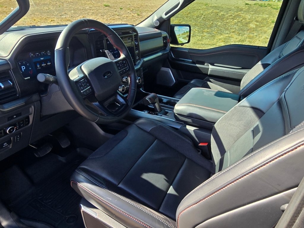Used 2025 Agate Black Metallic Ford Raptor image 25