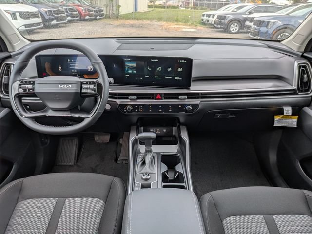 New 2026 Ebony Black Kia LX image 17