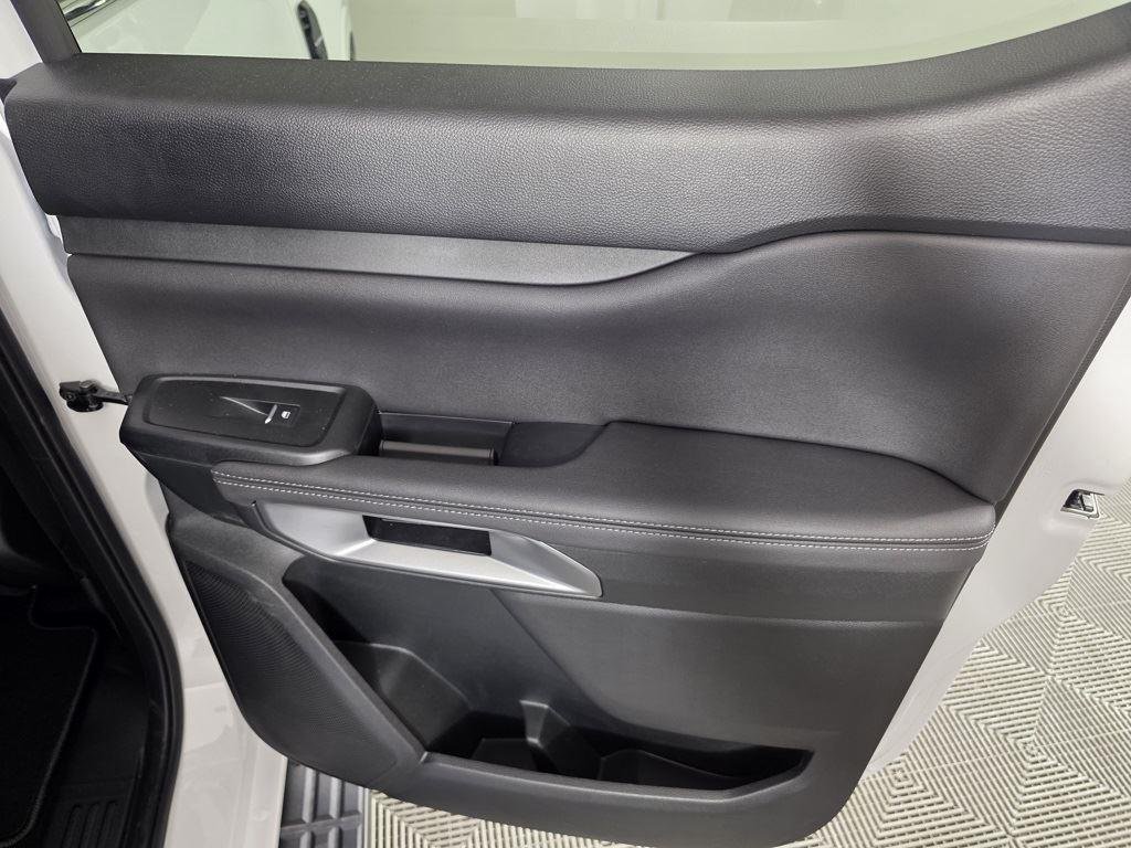 Used 2025 Oxford White Ford LARIAT image 22