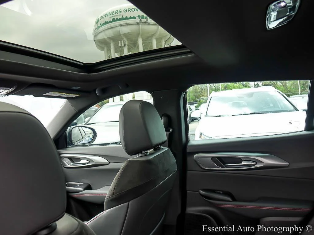 Used 2024 Blue Alfa Romeo Veloce EAWD image 14